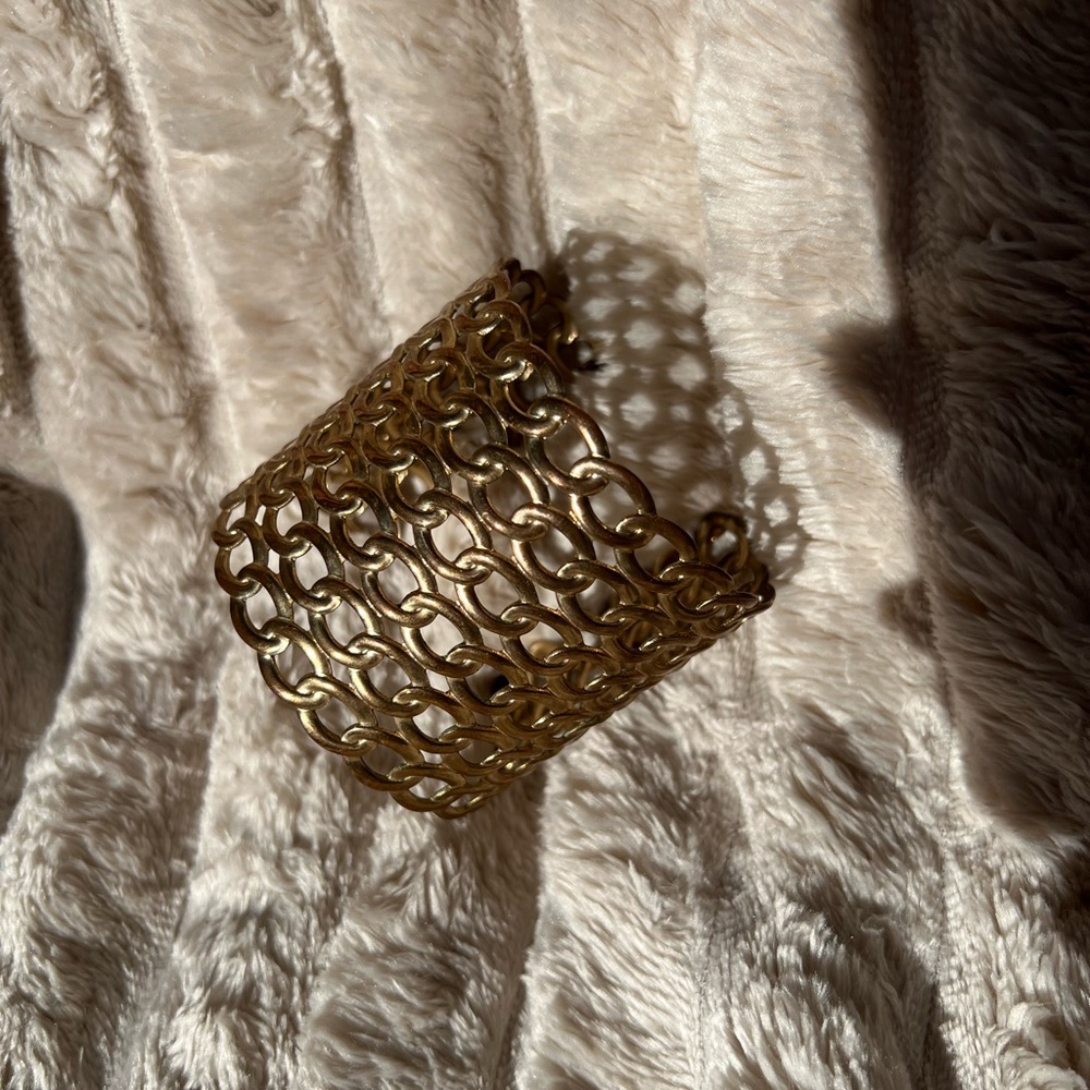 Gold Chain-Link Cuff Bracelet Vintage 90s